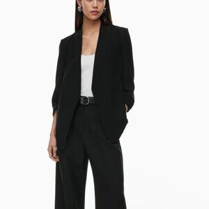 Aritzia Power Blazer in Black Size 4